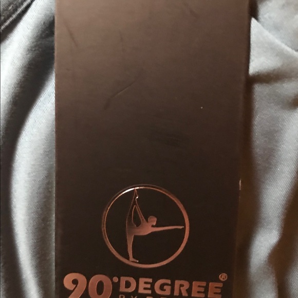 🎁 NWT 90 Degree Running Top - Picture 5 of 5